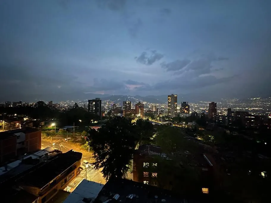 Apartamento El Poblado El Tesoro Apartment Medellin