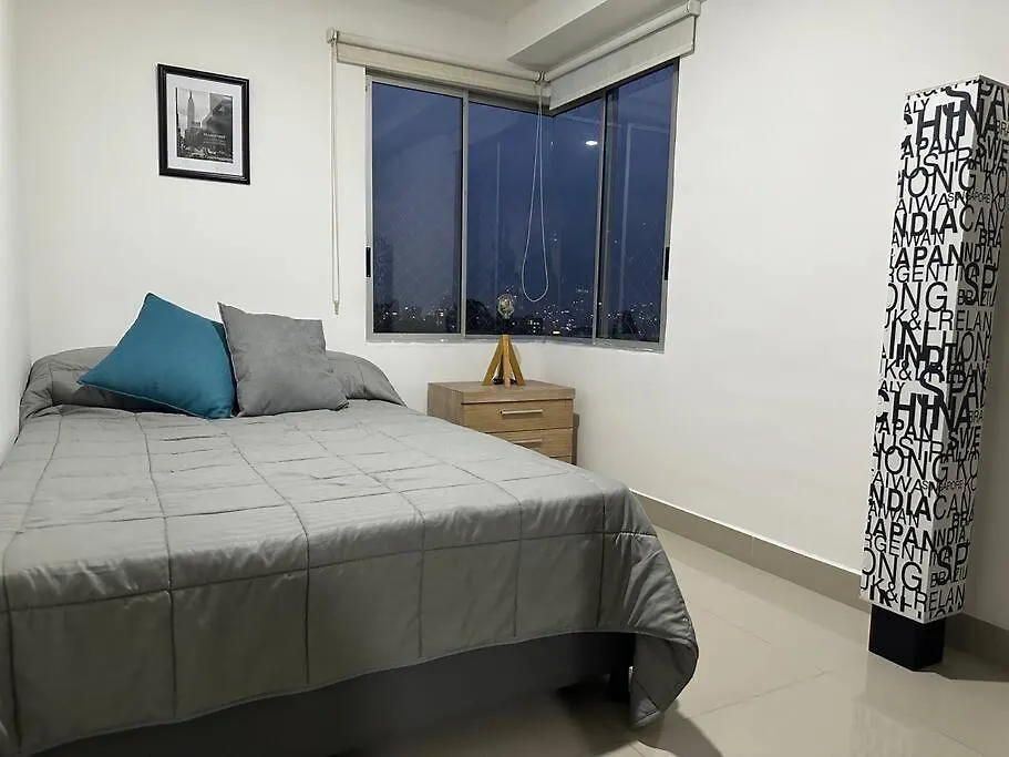 Apartamento El Poblado El Tesoro Apartment Medellin