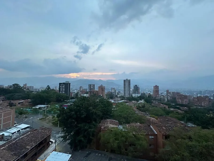 Apartamento El Poblado El Tesoro Apartment Medellin
